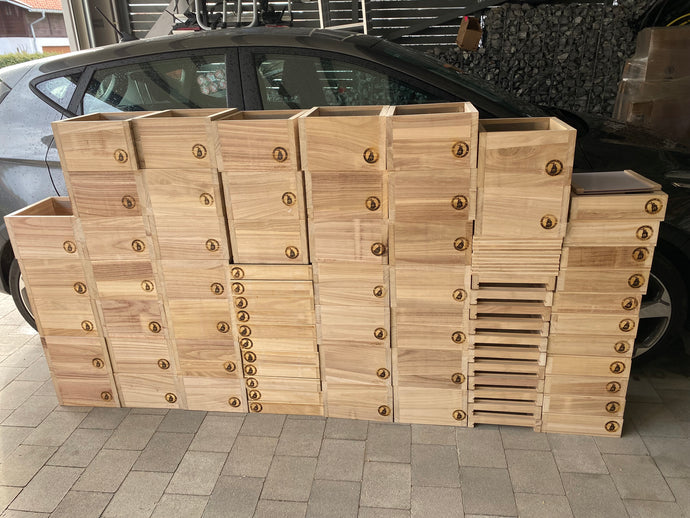 Nach der Saison ist vor der Saison...Wir rüsten auf.. für die Bienen, für uns und schlussendlich für euch...