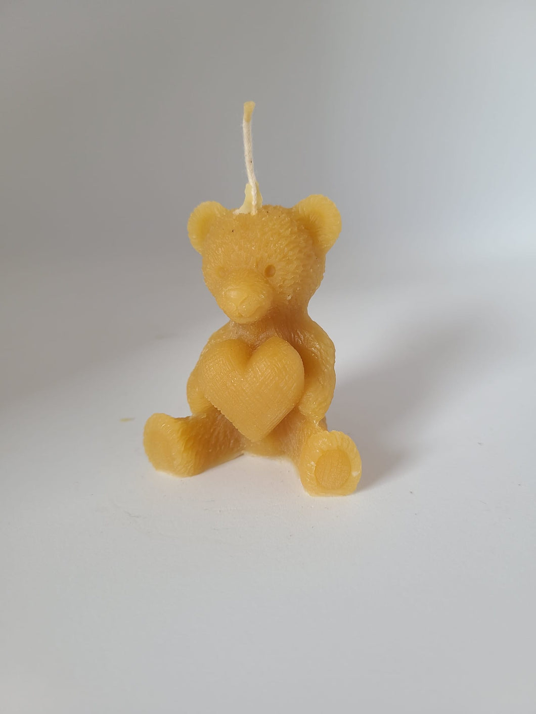 Bienenwachskerze Bär mit Herz, aus 100% Bienenwachs
